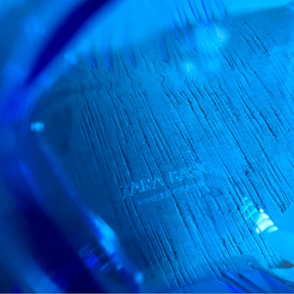 Zara Rare aqua blue plexi fish clutch metalic chain straps magetic closure - Picture 6 of 6